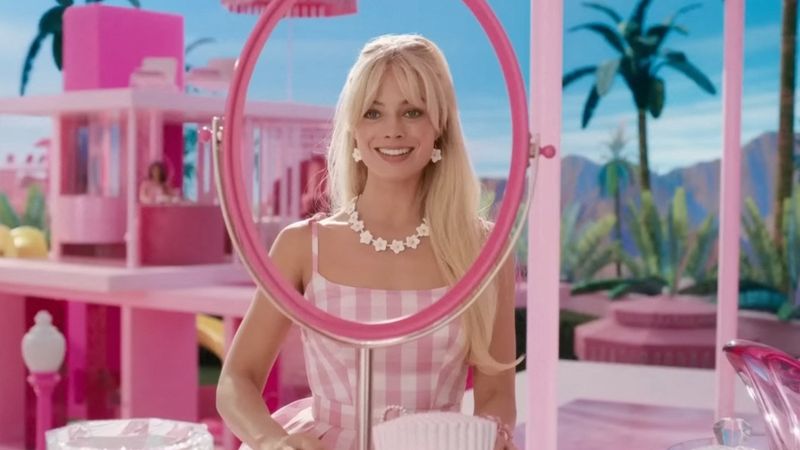 Povestea sf&acirc;șietoare din spatele succesului uriaș al păpușii &bdquo;Barbie&rdquo;