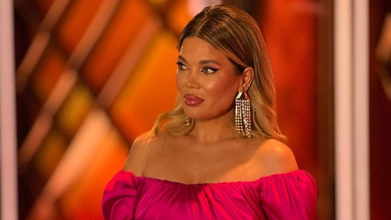 Gina Pistol și-a pus fanii pe g&acirc;nduri. Mesajul publicat de soția lui Smiley, la scurt timp după ce s-a căsătorit: "Ieși din această cursă a vieții și uită complet de lucrurile superficiale"