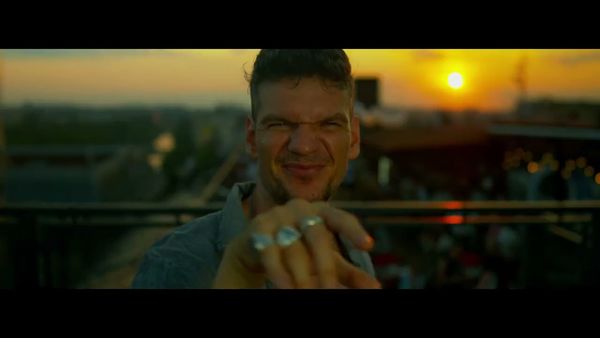  Vama &ndash; Vara Pe Repeat