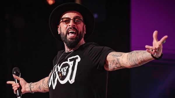 Momente de panică pentru familia lui CRBL! Artistul, implicat într-un accident cu motocicleta. A fost dus de urgență la spital