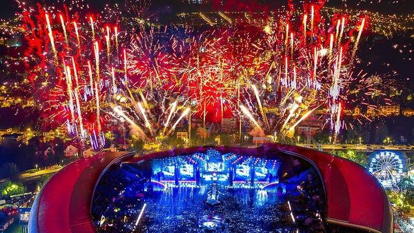 Câte persoane au participat în ultima zi la Untold 2023