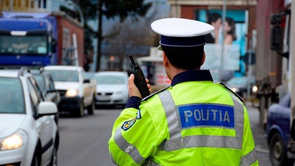 Codul Rutier: Noi reguli pentru șoferi, &icirc;ncep&acirc;nd cu data de 13 august 2023. Anunțul făcut de MAI