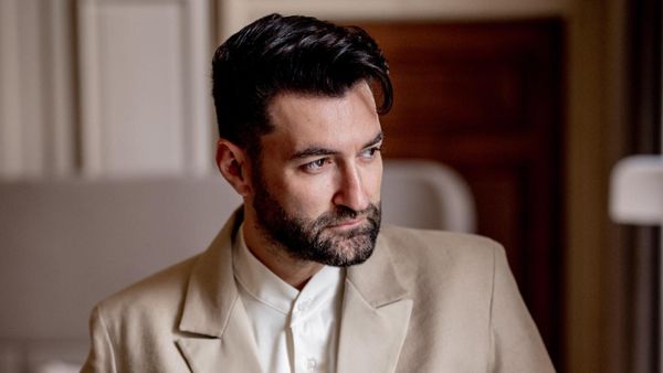 Smiley, apariție de senzație într-un loc foarte aglomerat din București. Artistul a reușit să stârnească admirația fanilor săi: "Ne place simplitatea ta. De asta te iubește toată lumea"