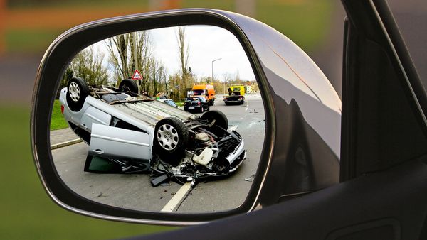 Ce a făcut tânărul de 19 ani, după ce a spulberat cu mașina un grup de pietoni, pe litoral. Două persoane au murit pe loc