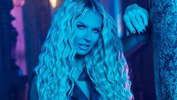 Cât costă să te cazezi la hotelul Andreei Bănică, din Eforie Nord