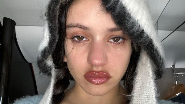 Cine este femeie cu care a Rauw Alejandro a înșelat-o pe cântăreața Rosalia