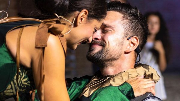 Vlad Gherman a ales un inel cu adevărat spectaculos pentru iubita lui, Oana Moșneagu. Cum arată bijuteria cu care a cerut-o de soție