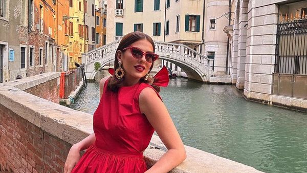 Lidia Buble a răbufnit după ce a cedat locul la rând unei femei cu un copil într-un supermarket. Gestul femeii a făcut-o să izbucnească: "M-am crucit!"