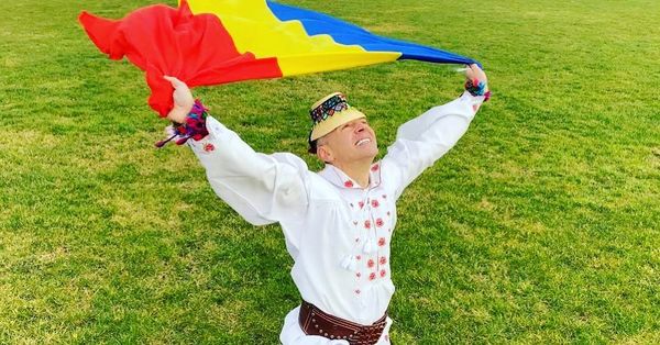Imaginea cu Radu Ille pe patul de spital și cu perfuzia &icirc;n m&acirc;nă pus fanii pe g&acirc;nduri. Ce s-a &icirc;nt&acirc;mplat cu &icirc;ndrăgitul interpret de muzică populară