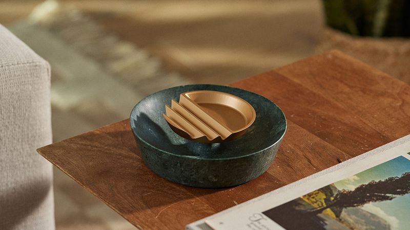 Cum să amenajezi o masă pentru o petrecere originală &icirc;n grădină !