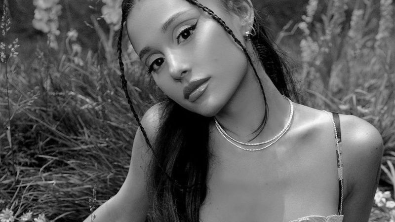 Ariana Grande, &icirc;nvinuită pentru moartea rapperului Mac Miller. Declarațiile controversate ale momentului