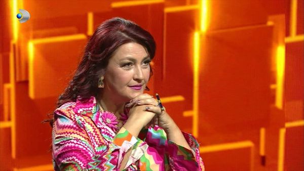 Cum se simte acum Rona Hartner după ce a fost diagnosticata cu cancer în stadiul 4. Artista este internată într-un spital din Franța