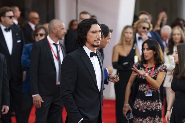 Adam Driver nu a avut voie să conducă o maşină Ferrari &icirc;n filmul despre celebrul constructor italian de automobile