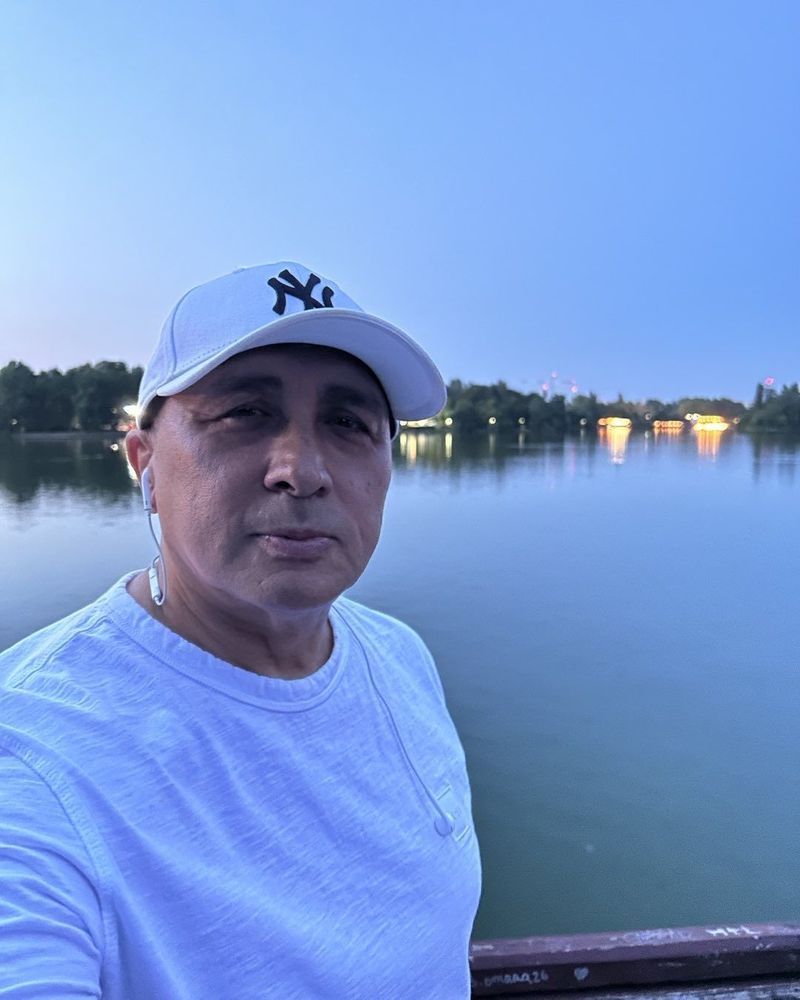 Marcel Pavel, după ce Loredana Groza a îngenuncheat în fața lui Horia Moculescu și i-a sărutat picioarele