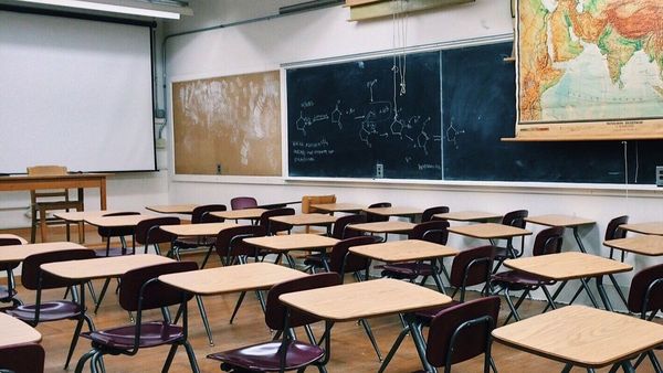 Noi schimbări &icirc;n anul școlar 2023-2024! Ce trebuie să știe elevii, profesorii și părinții. S-au schimbat şi vacanţele