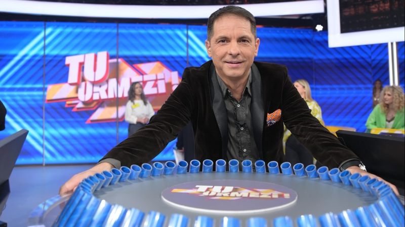 Dan Negru conduce revoluția culturii generale, cu un nou sezon al game show-ului &ldquo;Tu urmezi!&rdquo;, de duminică, 10 septembrie, de la 20:00: "&Icirc;ți aduc unul dintre marii performeri pe care Rom&acirc;nia i-a avut vreodată&rdquo;