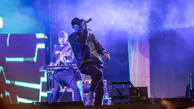 Cine este Spike, noul iubit al Liviei