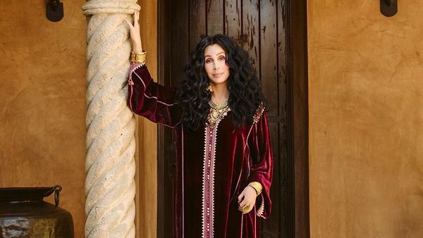 Cher, zeiţa muzicii pop, despre lucrurile care o ajută să rămână veșnic tânără, atât fizic cât și psihic: "Voi continua să fac aceleași lucruri pe care le-am făcut întotdeauna"