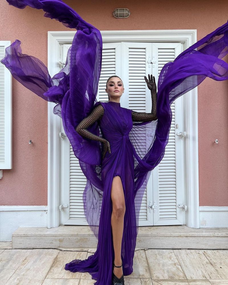 Hande Erçel urmează să cucerească publicul cu un rol de excepție.