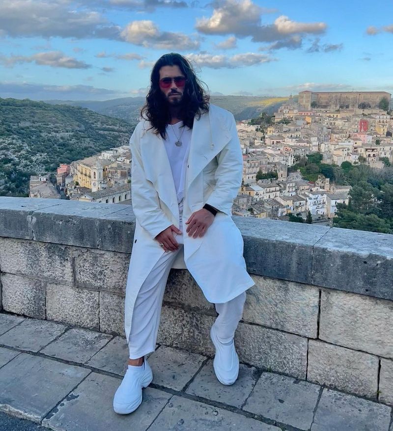 Can Yaman, motivul  pentru care nu a participat la Festivalul de Film de la Veneția