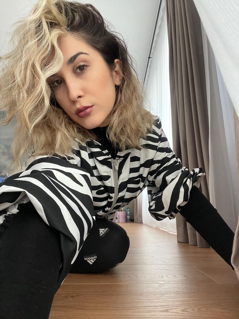 Adda a cheltuit 15.000 de euro pe analize