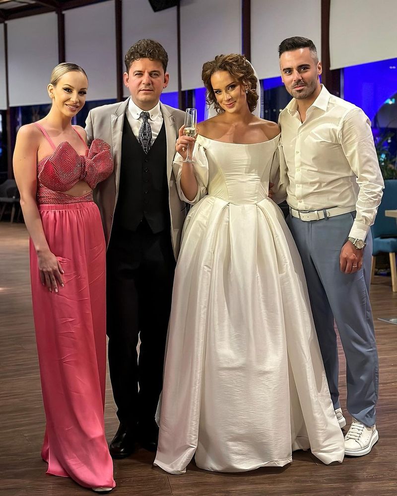 Sandra Izbașa la nunta lui Vlad Zamfirescu și Diana Roman 