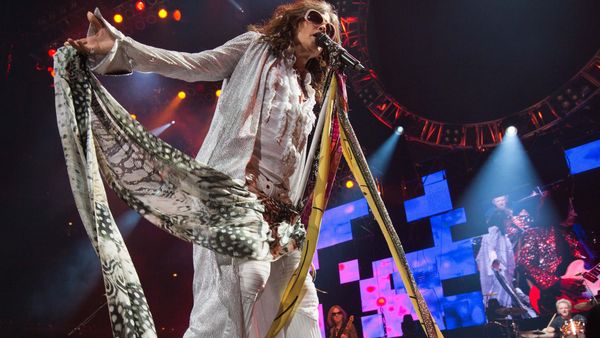 Steven Tyler, probleme de sănătate. Trupa Aerosmith, nevoită să amâne 6 concerte pentru 2024
