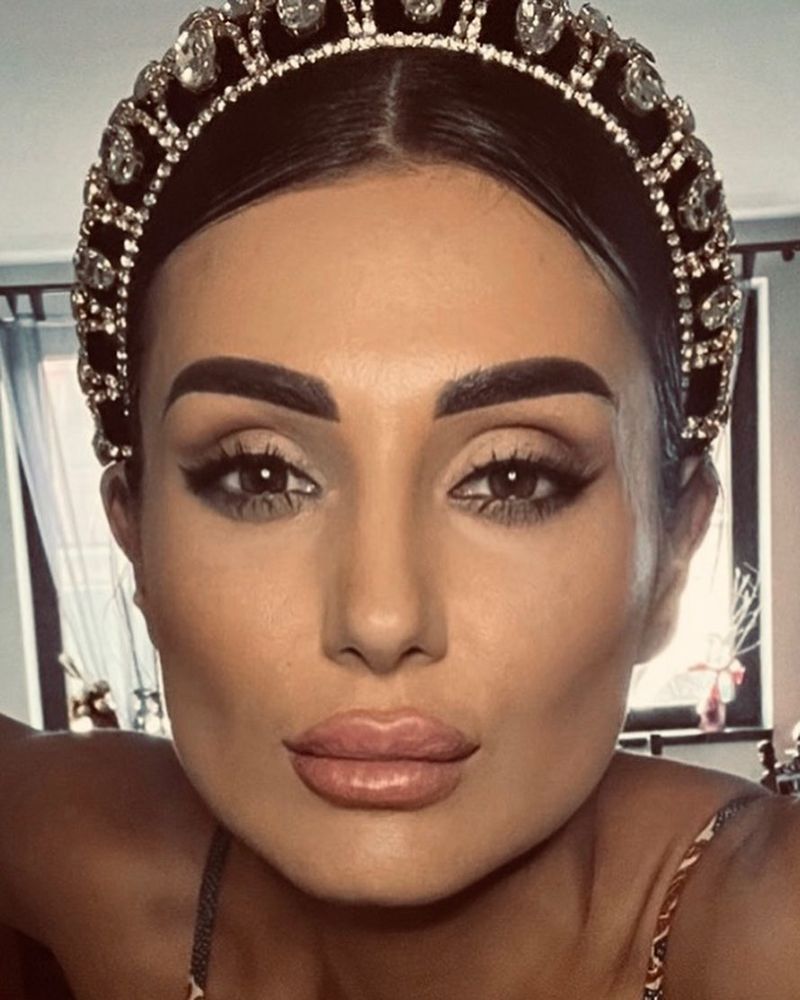 Bianca Rus a fost jefuită la o nuntă