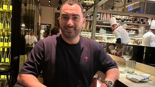 ”Vindem, tati, că n-avem ce face” Ce s-a hotărât să facă Pescobar după ce ANPC i-a închis restaurantele