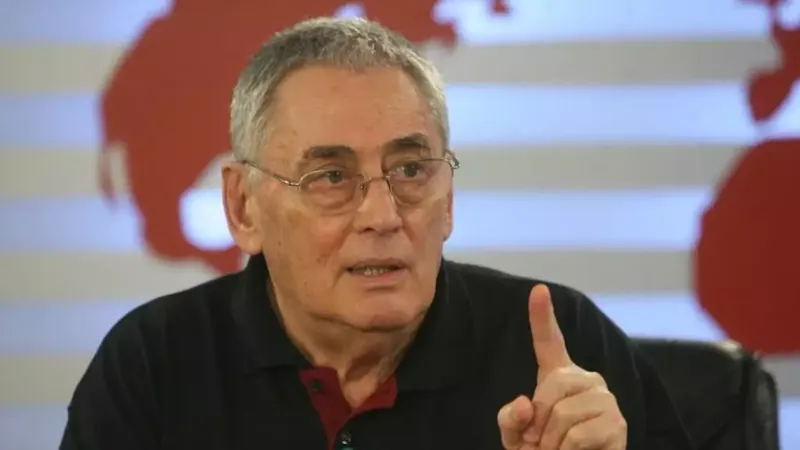 "Ce &icirc;nseamnă să fii nimeni! Numai dacă ești nimeni poți spune așa ceva". Horia Moculescu a declanșat un atac furibund la adresa fostei sale soții. Ce l-a afectat at&acirc;t de tare pe artist