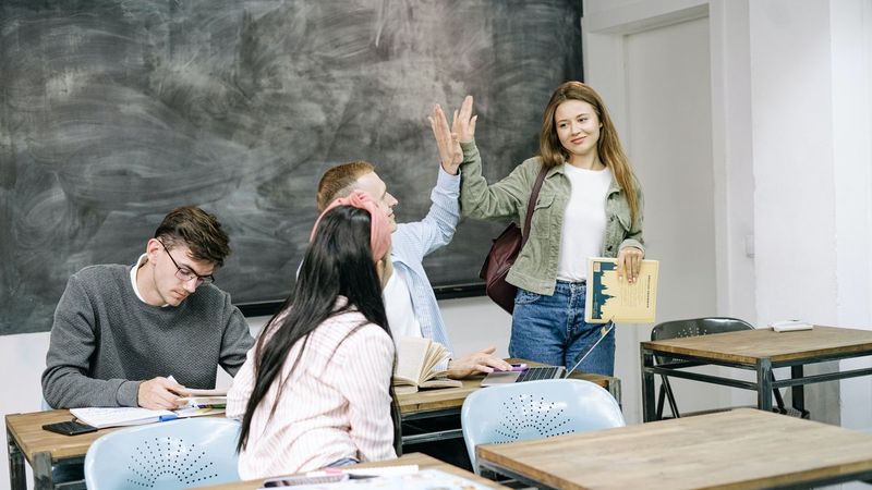 Inteligența artificială urmează să fie studiată la nivel de liceu