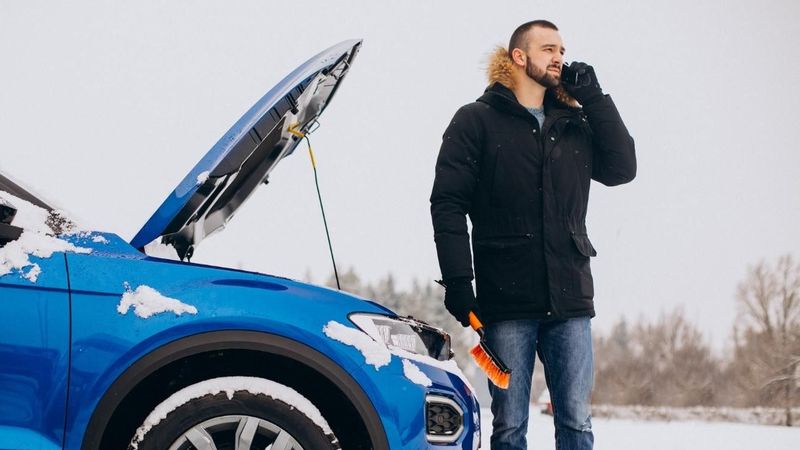 Confort și Siguranță Pe Drumurile de Iarnă: Top 5 Dotări Pentru Autoturismul Tău