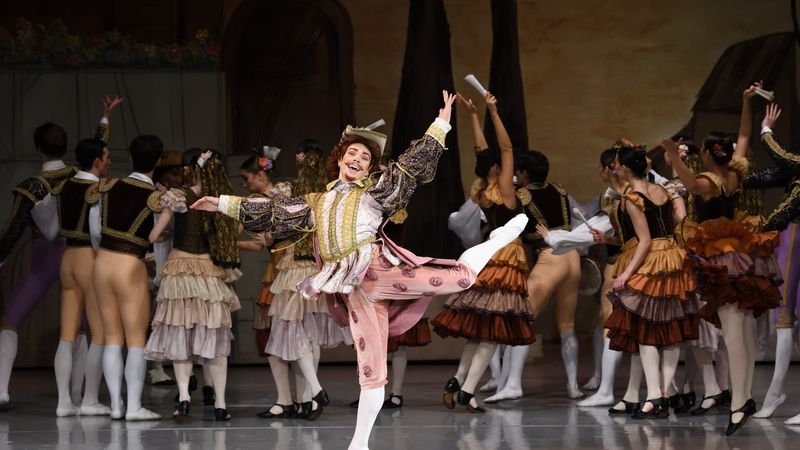 &bdquo;La Piață. Revuluția&rdquo;, &bdquo;La Traviata&rdquo;, &bdquo;Don Quijote&rdquo; și &bdquo;Faust&rdquo;, primele titluri pe scena ONB &icirc;n luna octombrie