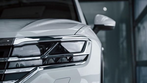 Investiție Secretul Performanței: Cum Influențează Anul Fabricației Alegerea Ta Auto