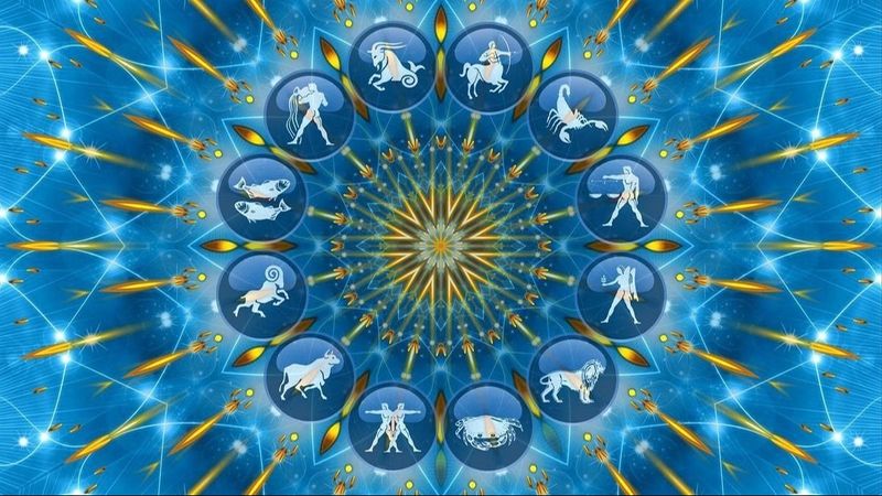 Horoscop zilnic, 6 octombrie 2023: &Icirc;nțelegerea profundă și meditația sunt "cheile" care le vor deschide noi orizonturi Vărsătorilor. Săgetătorii vor avea o abordare strategică și analitică azi &icirc;n aproape toate sferele vieții