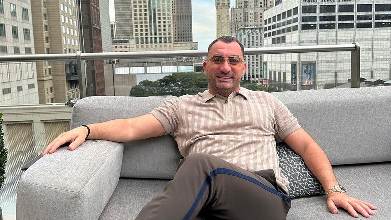 "Să &icirc;şi respecte obligaţiile contractuale". Noi acuzații la adresa lui Pescobar. Cum se ascunde milionarul de la plata datoriilor, &icirc;n ciuda deciziei Instanței