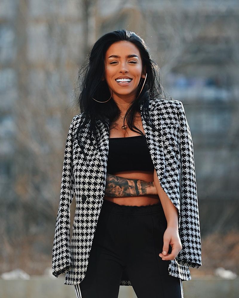 Ruby, prinsă de război în Israel