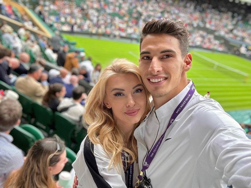 Cum se înțelege Andreea Bălan cu Luca, fiul în vârsta de 10 ani al lui Victor Cornea: „Nu înțeleg deloc de unde vin anumite acuze la adresa mea, nu am ascuns niciodată copilul