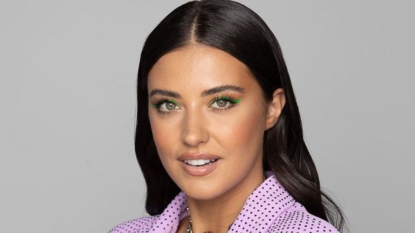 "Am aflat cu o oră înainte să ajung la concert". Antonia a vorbit despre pierderea bunicului ei. Artista, criticată pentru că nu a mai făcut poze cu fanii: "Nu îți e rușine, am stat acolo cu copilul în frig"