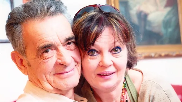 Anca Pandrea plânge că nu poate merge la mormânt la Iurie Darie: "Încă îi simt prezența, chiar dacă a trecut atâta vreme". Văduva regretatului actor nu putea să stea în soare din cauza insuficienței cardiace de care suferă