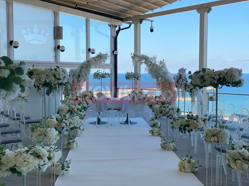 Exclusiv! Primele imagini de la nunta lui Bursucu cu Andreea. Ce ținute au purtat mirii