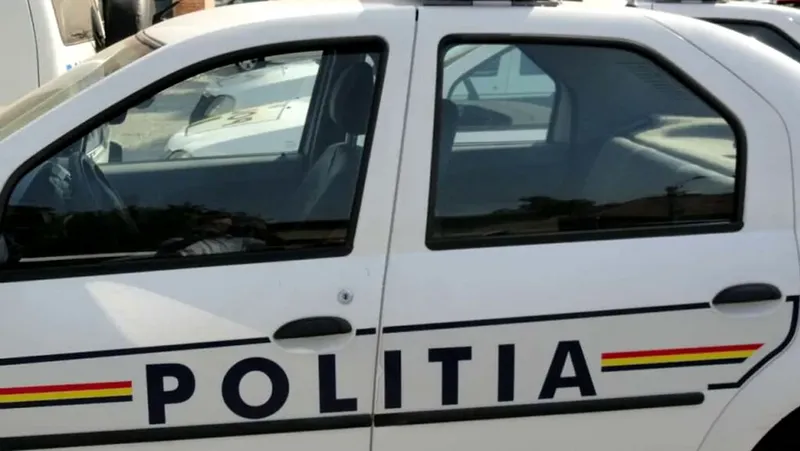  Un bărbat a fost reținut de polițiști după ce a împușcat pisica unui vecin
