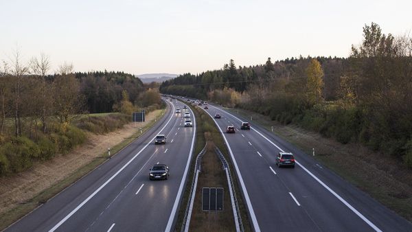 Ce teste pentru substanțe interzise se fac șoferilor &icirc;n cazul unui accident rutier? Prevederile legale din Codul Rutier