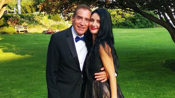 Secretul căsniciei fericite dintre Petre Roman și Silvia Chifiriuc. Gestul pe care îl face în fiecare seară 