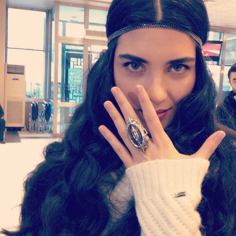 Tuba Büyüküstün din Asi 