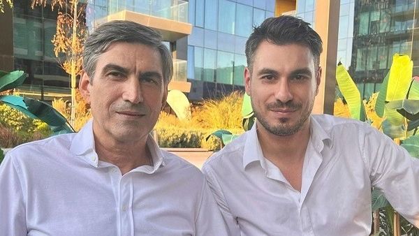 Ipostaza în care a fost surprins Victor Pițurcă alături de nepotul său, Noah