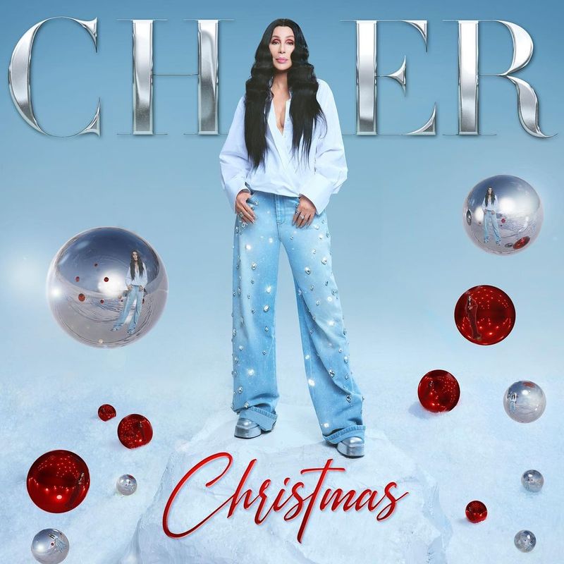 Cher a lansat un album de Crăciun