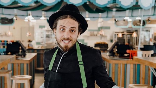 Dosar penal IN REM deschis lui Chef Foa, celebrul bucătar din Romania, după ce a fost prins la volan sub influența a două substanțe interzise