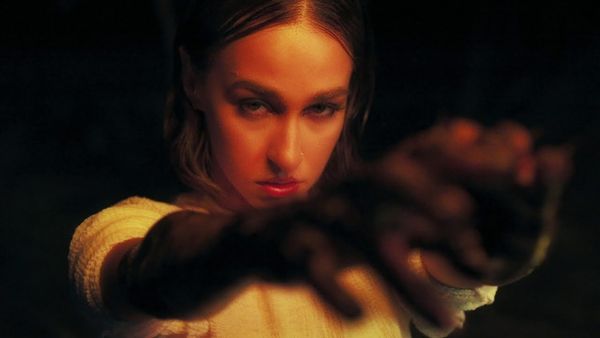  Holy Molly a lansat piesa "Jumătate"