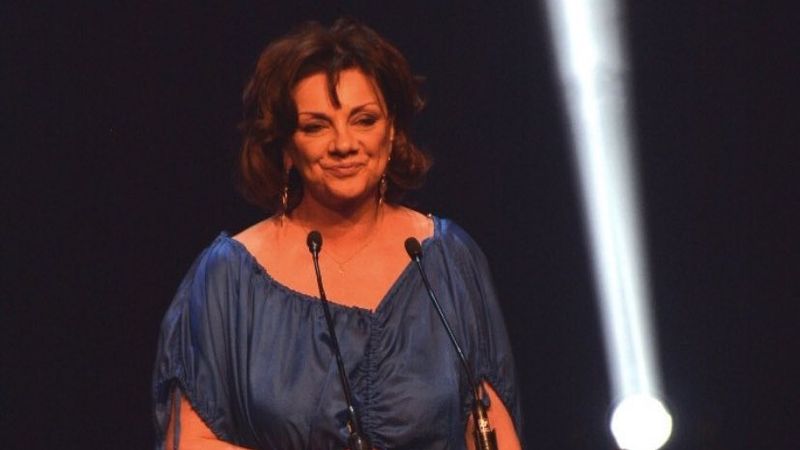"A trecut prin multe, le-a dus cu fruntea sus, dar moartea lui Val a pus-o la păm&acirc;nt". Carmen Tănase depl&acirc;nge moartea Natașei Raab